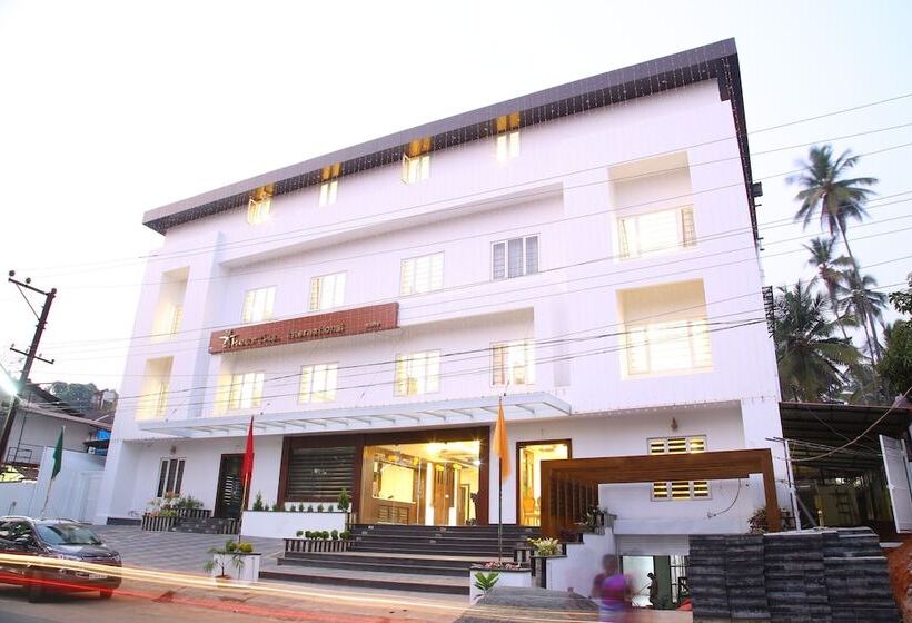 هتل Theertha International