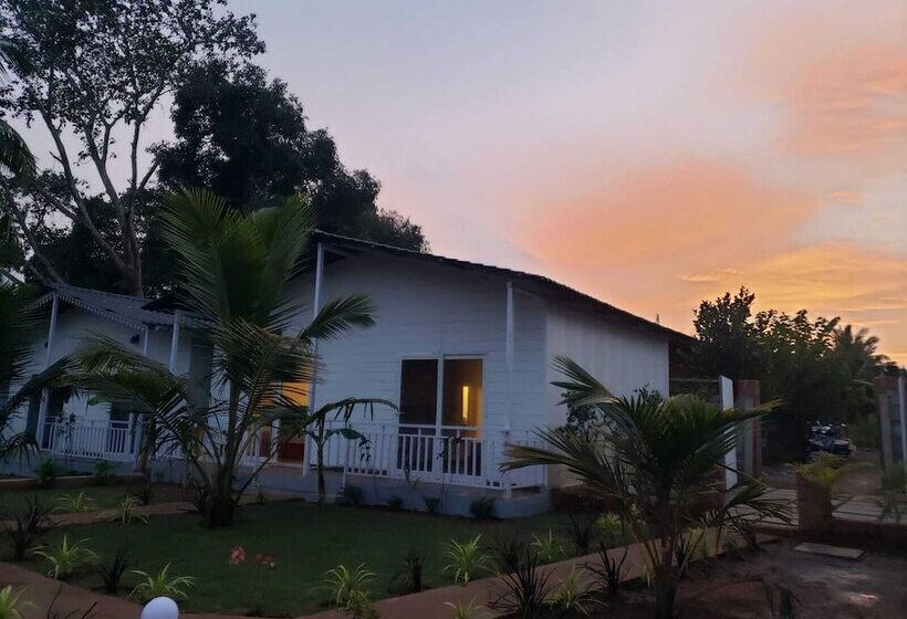 هتل White Truffle Resort