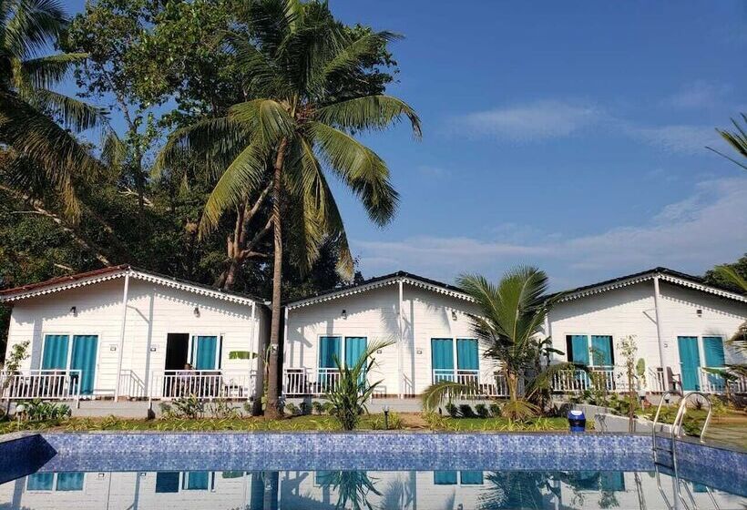 هتل White Truffle Resort