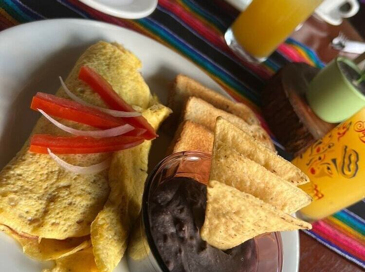 فندق Y Hostal Nojoch Che