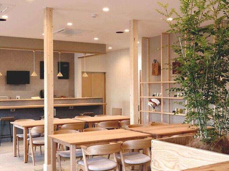 Matoi Hostel & Bar