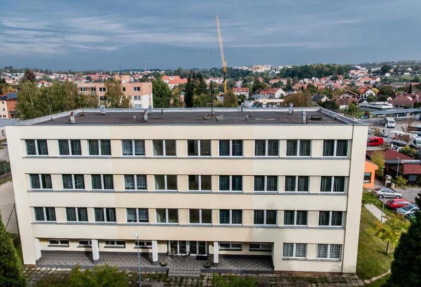 Hostel Favorit
