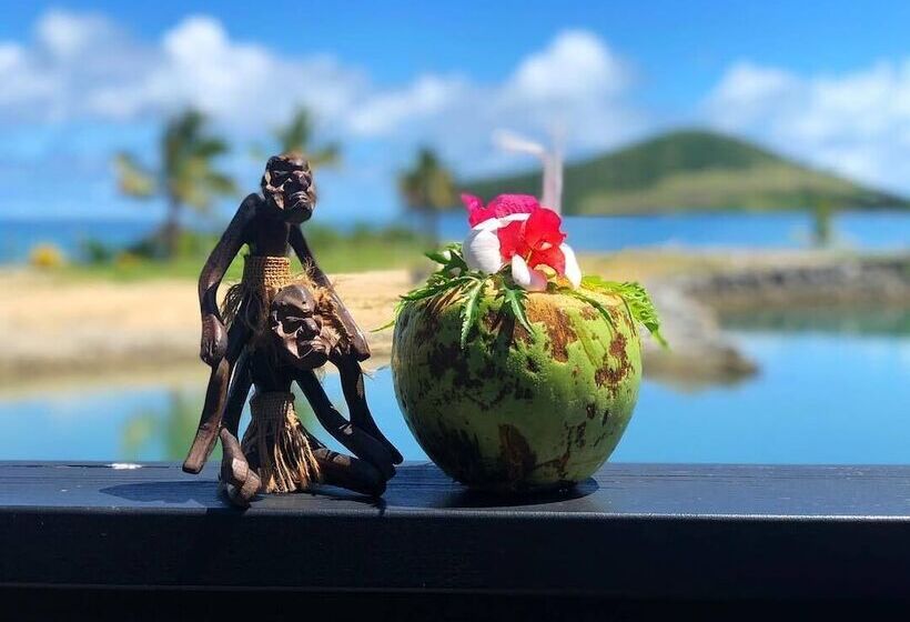 هتل Golden Point Resort