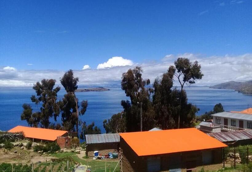 هتل Hostal Quilla Wasi Isla Del Sol