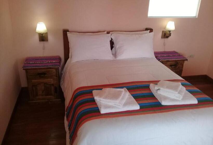 هتل Hostal Quilla Wasi Isla Del Sol