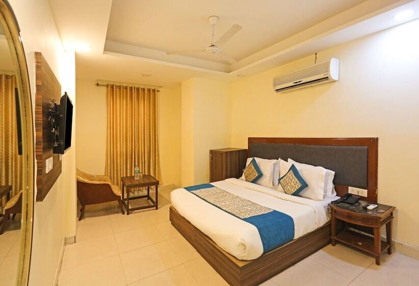 فندق Platinum Delhi Airport