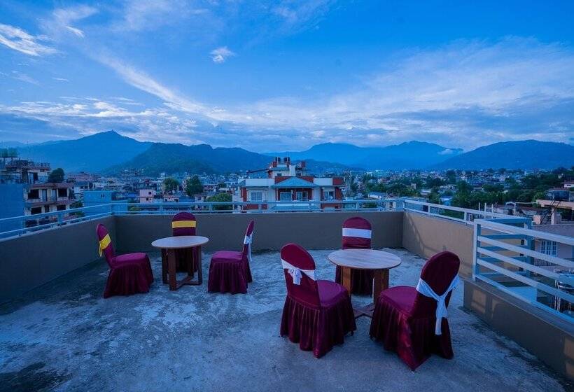 هتل Pauwa Pokhara