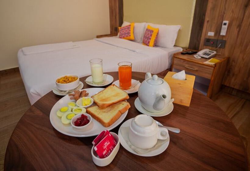 هتل Pauwa Pokhara