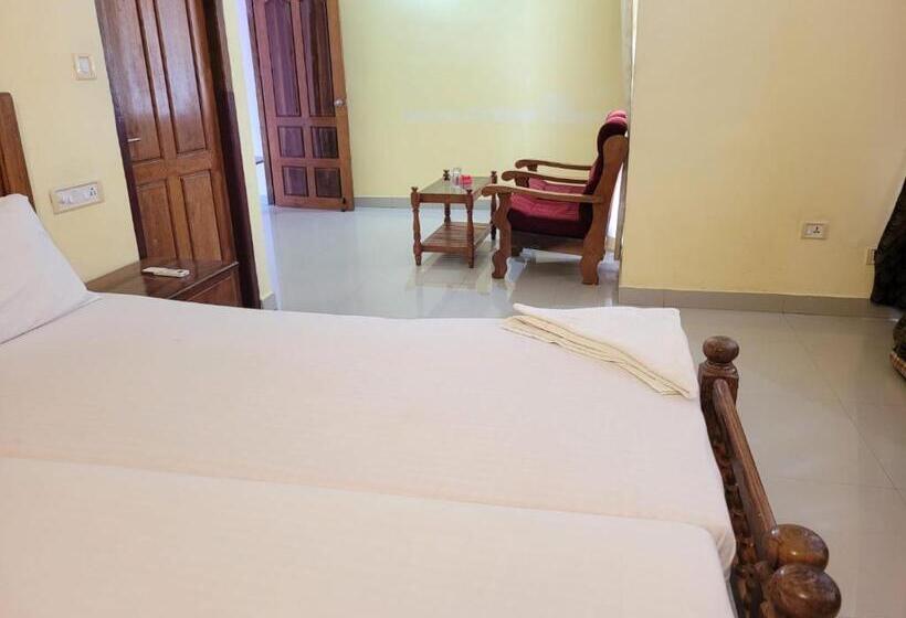 ホテル Sea Star Beach Resort Kovalam