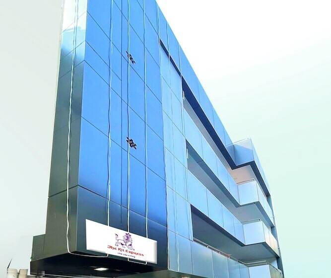 هتل K11 Express   Opp Express Avenue