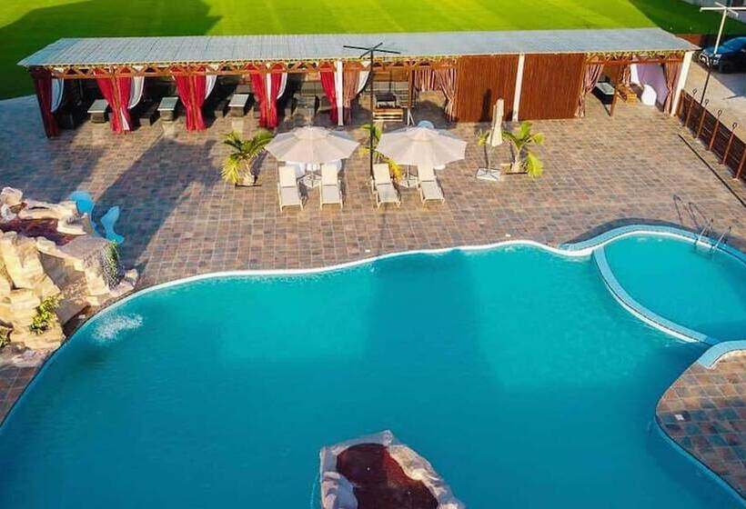 فندق The Platinum Bay