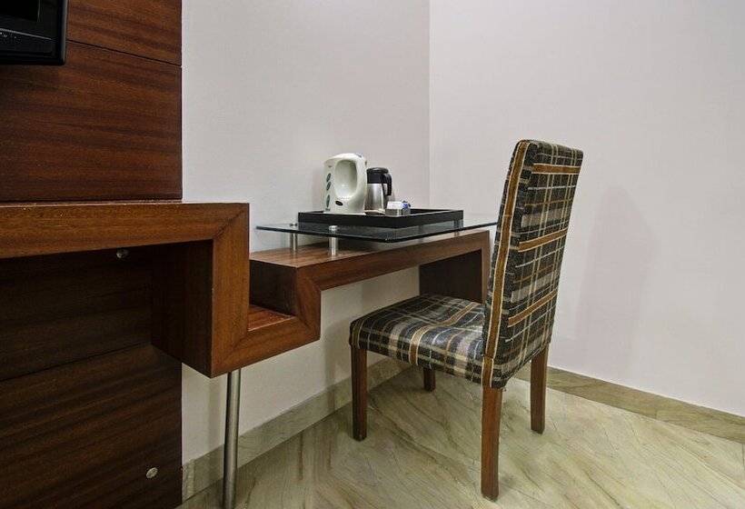 فندق Treebo Maharaja Residency