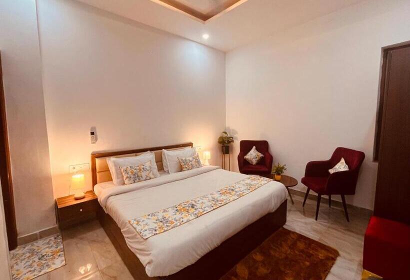 هتل Triple Residency, Top Rated & Most Awarded Property In Tricity