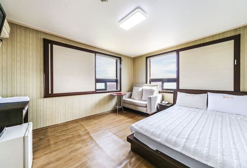 فندق على الطريق Donghae Maritime Tourism