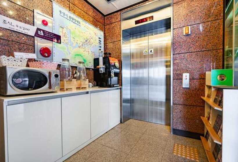 فندق على الطريق Tongyeong Rock