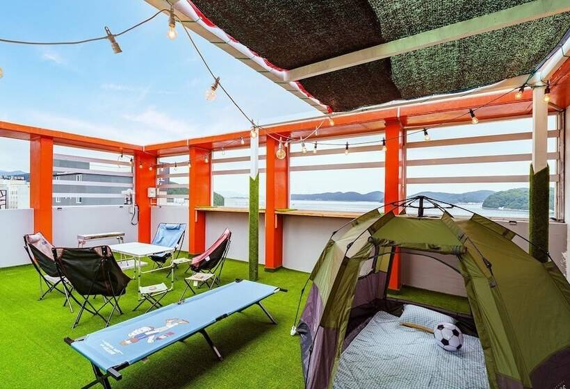 فندق على الطريق Tongyeong Rock