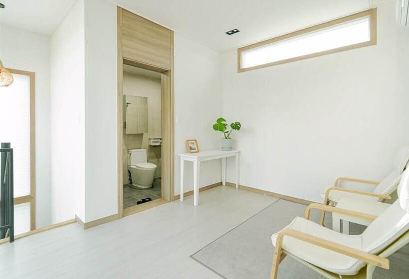 Pension (Hôtel basse catégorie) Jeju Private Aewol