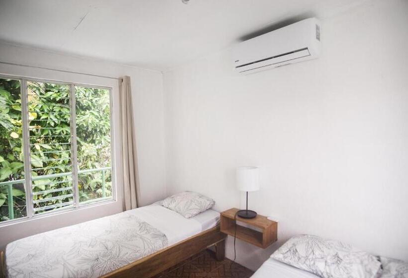 Pura Vibra Hostel