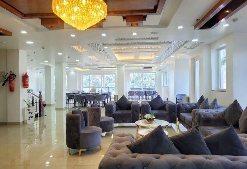 Rr Hotel & Resort