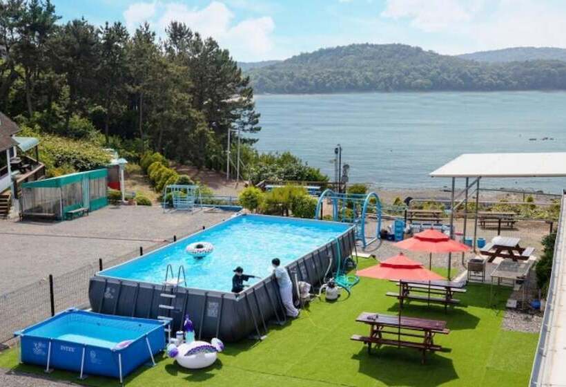 Taean Red Pension