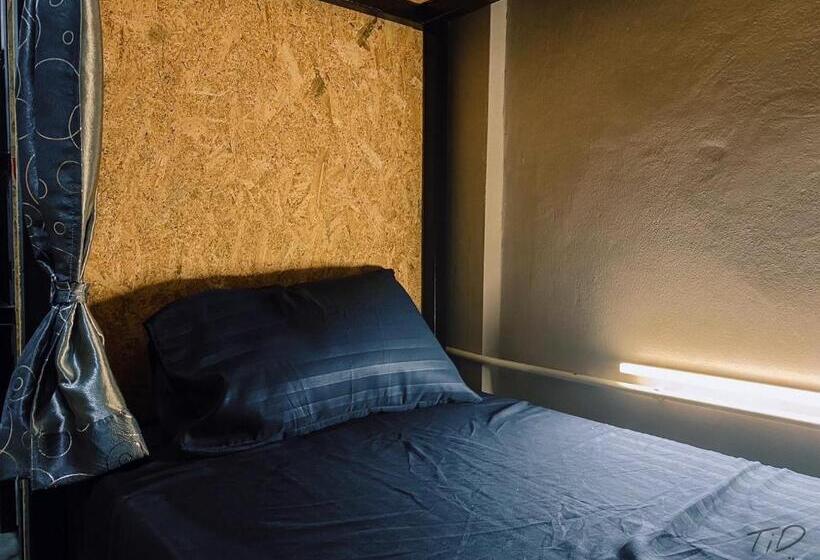 107 Hostel