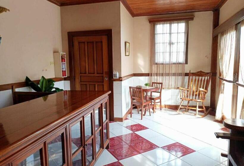 هاستل Family Room In Bato, Camarines Sur