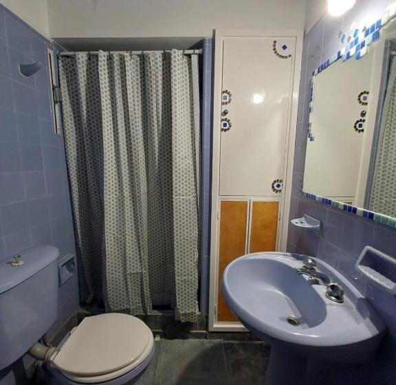 تختخواب و صبحانه Maily Guest House