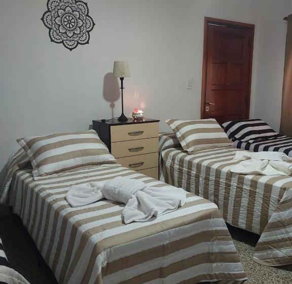 تختخواب و صبحانه Maily Guest House