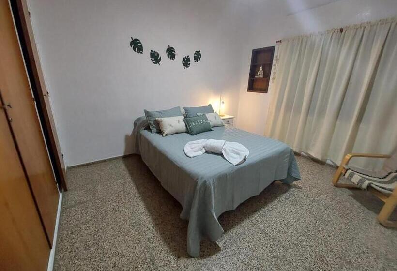 تختخواب و صبحانه Maily Guest House