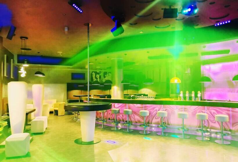 ホテル Aviva   Für Singles & Alleinreisende