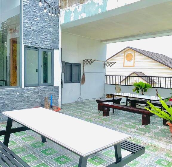 هتل Homestay Kv
