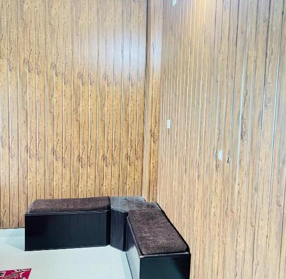 בית מלון כפרי Kalash Garden