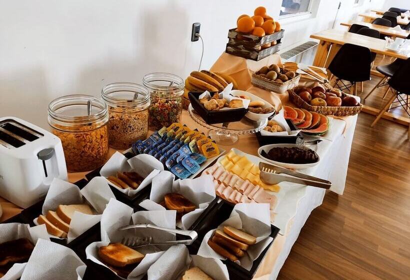 هتل Mesón Do Vento