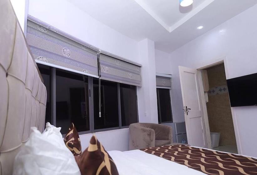 هتل The Paradise Beach Resort And Apartment
