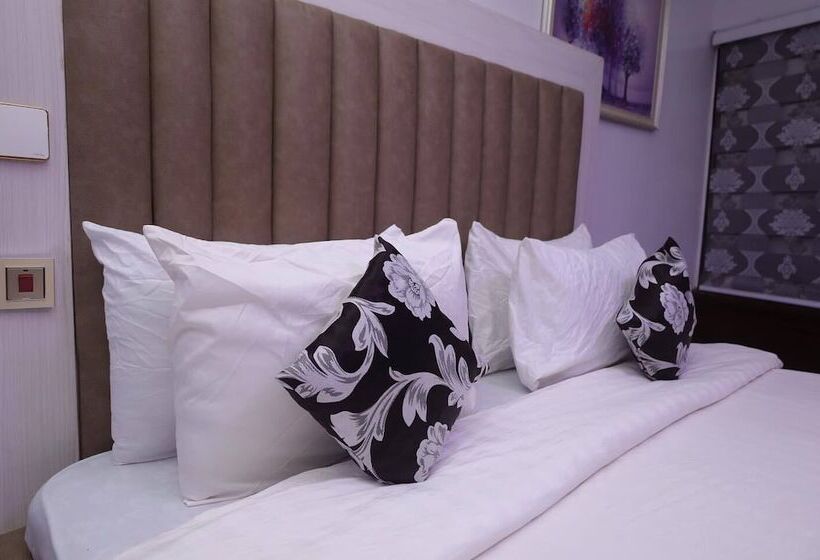 هتل The Paradise Beach Resort And Apartment