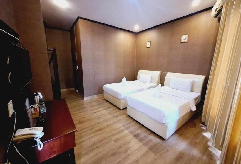 هتل Sinakhone Vientiane