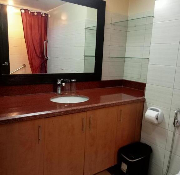 Keira 208, Alta Vista De Boracay