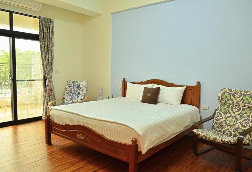 پانسیون Warm Home