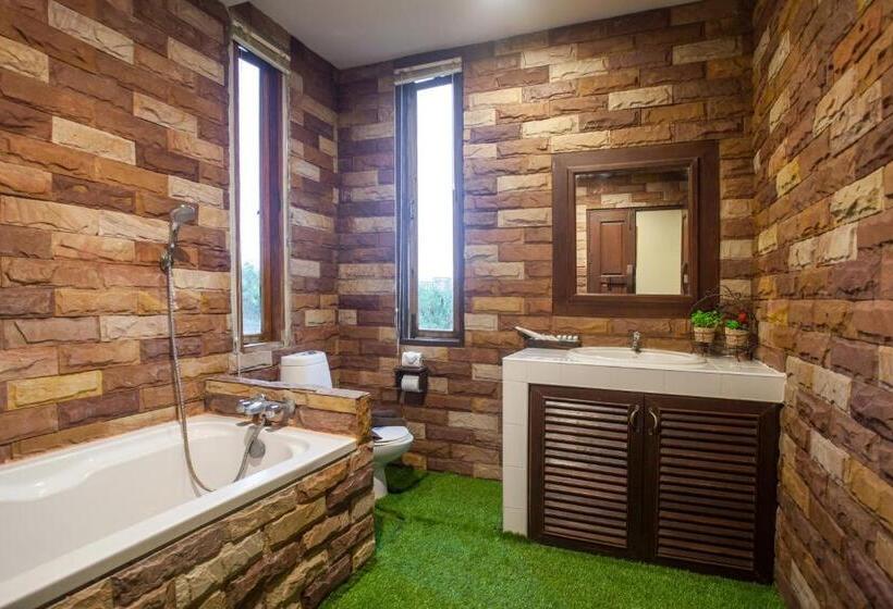 استراحتگاه Achawalai Residence Village By Song
