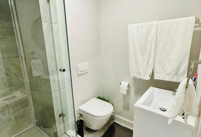 The Tokyo 708   Family Studio