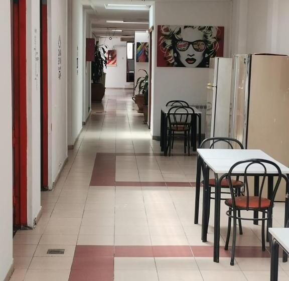 هاستل Casa De Húespedes Obelisco