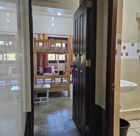 ユースホステル The Gather Inn Room Rentals   Baguio City