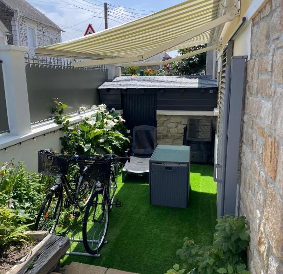 تختخواب و صبحانه Studio 3 Mn De La Plage Terrasse Vélos Proche De La Ville Fortifiée