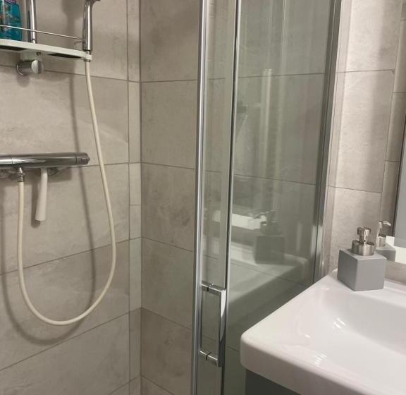 تختخواب و صبحانه Studio 3 Mn De La Plage Terrasse Vélos Proche De La Ville Fortifiée