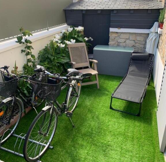 تختخواب و صبحانه Studio 3 Mn De La Plage Terrasse Vélos Proche De La Ville Fortifiée