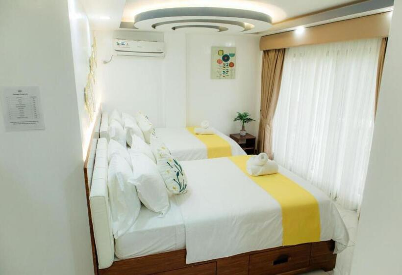 Отель Amylie Inn