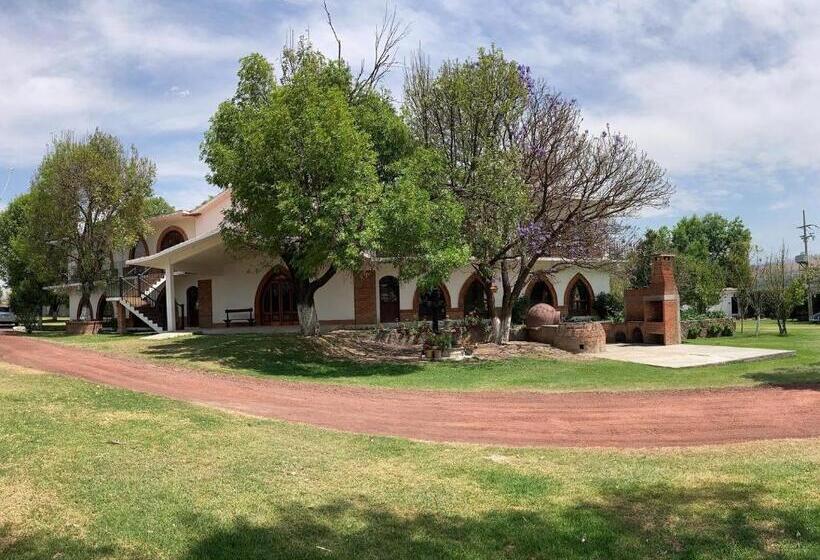 فندق El Monasterio