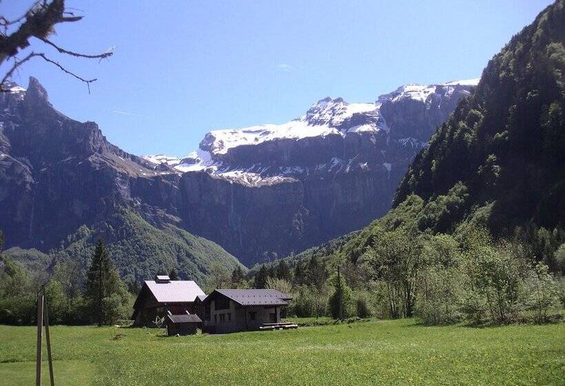 בית מלון כפרי Et Centre De Vacances Le Choucas