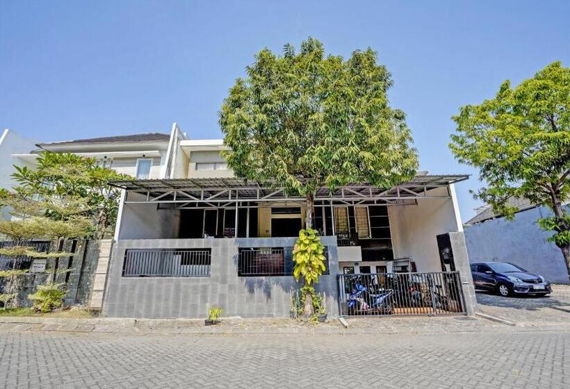 فندق Oyo 93111 Garden Homestay 2 Merlion