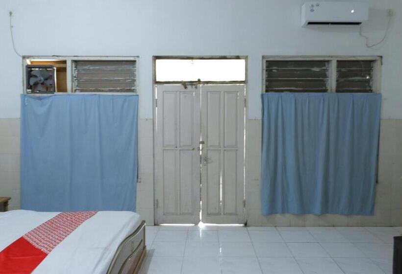 Отель Oyo 93159 Homestay Sehat